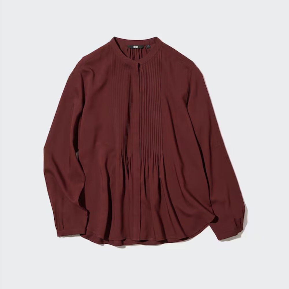 Uniqlo Women's Blouse in Burgundy